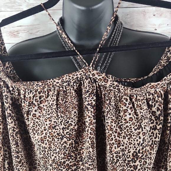 1 STATE, Leopard Print Off-Shoulder Blouse, 3/4 elastic Sleeves. - Picture 3 of 6